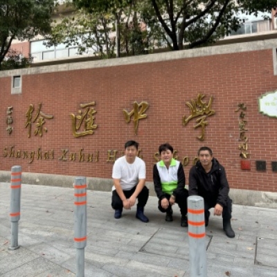 上海徐汇区徐汇中学学生食堂和后厨瓷砖地面防滑